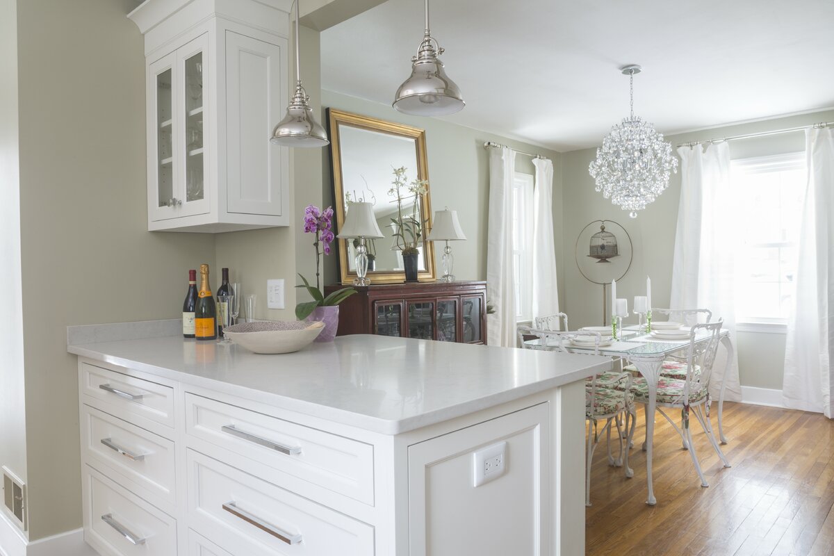 Farmhouse Kitchen Design Photo by Martinec Builders